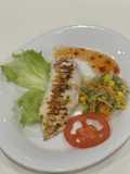 Tilapia Panggang dengan Salad