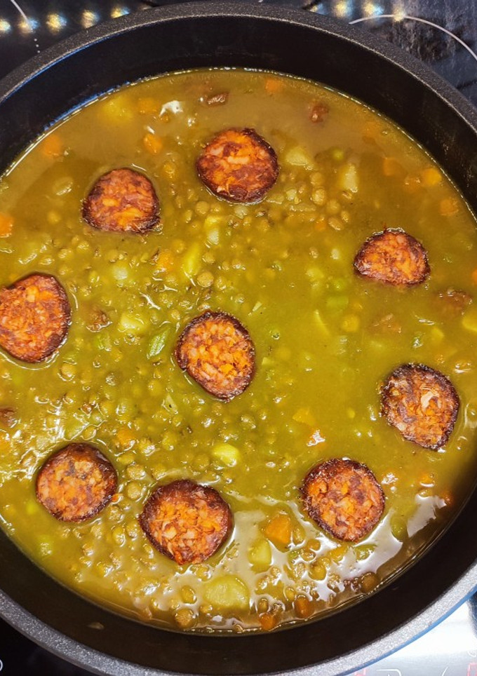 Una foto de Lentejas con chorizo
