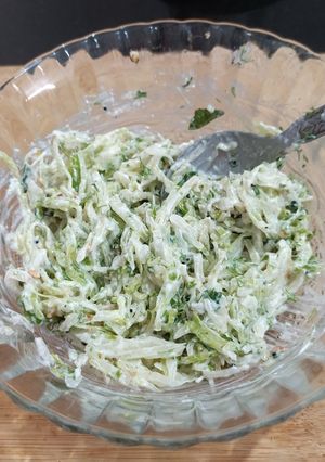 A picture of Cabbage salad.