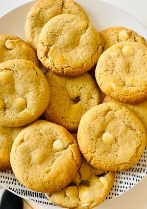Une photo de Les meilleurs cookies 🍪 fourrés Nutella comme chez Starbucks