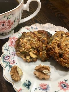 Фото Овсяное печенье с цукатами и орехами.