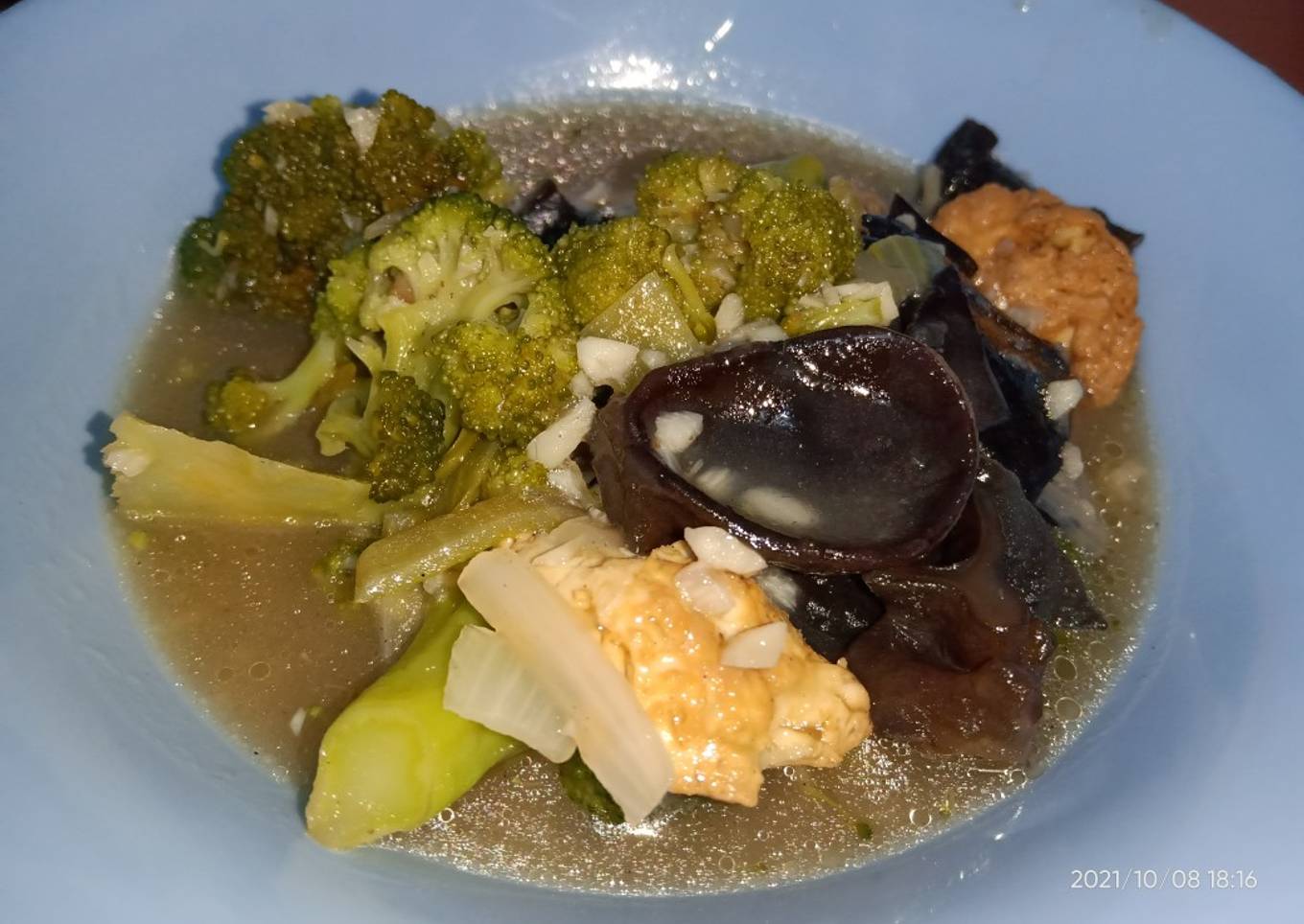 Sapo Tahu Brokoli & Jamur Kuping