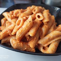 A picture of Creamy Schezwan pasta.