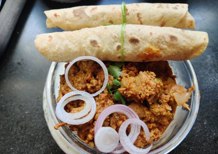 Step-by-Step Guide to Prepare Favorite Veg kathi rolls