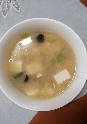 豆腐味增湯 的食譜成品照片
