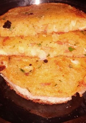 इंस्टेंट सूजी टोस्ट (Instant suji toast recipe in Hindi) रेसिपी मुख्य फोटो