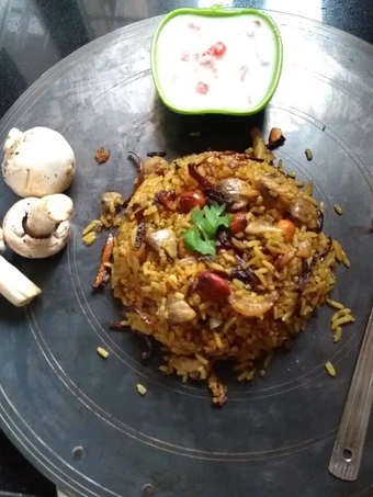How To Make Smoky mushroom biryani which So Delicious