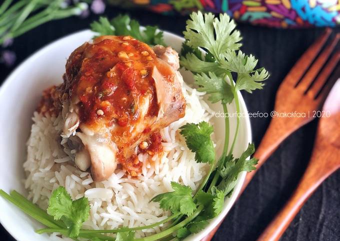 Langkah Mudah untuk Menyiapkan Nasi Ayam Thai, Lezat