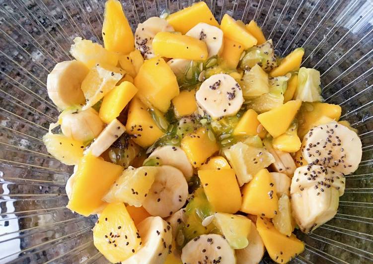 Fruit salad with chia seeds
