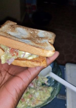 A picture of Avacado sandwich 🥪.