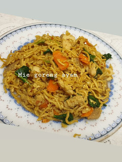 Foto resep Mie goreng ayam solaria