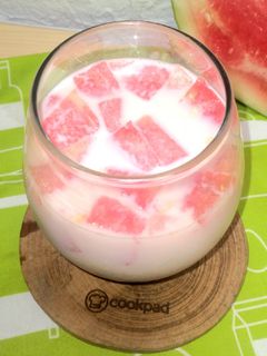 Foto resep Es Semangka Susu Yakult