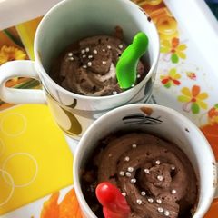 A picture of Biscuit mug cake.