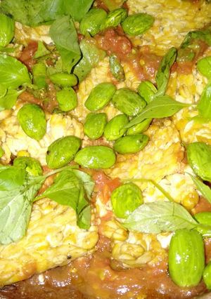 Foto resep Tempe penyet sambal kemangi pete