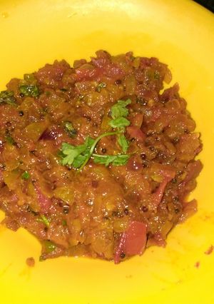 A picture of Tamater pyaj ki sabji.