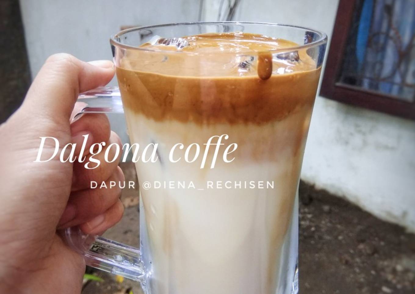 Dalgona coffe