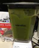 Batido Verde de Espinaca-papaya-banana-limón-jengibre-cúrcuma (smoothie)