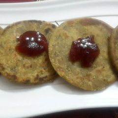 A picture of Moong parantha.