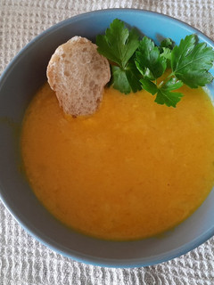 Una foto de Sopa crema de Kabutia