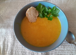Una foto de Sopa crema de Kabutia