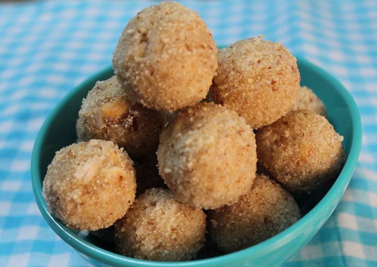 Coconut Rava Laddoo