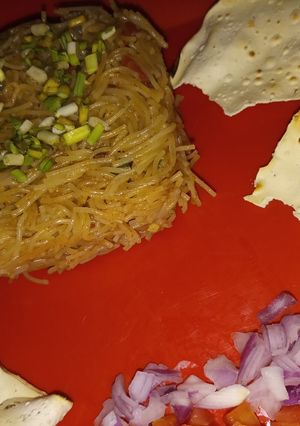 A picture of Chinese sevaiya pulav.