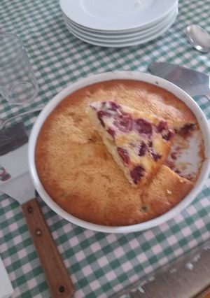 Foto principal de Tarta de cerezas. Estupenda para aprovechar la temporada