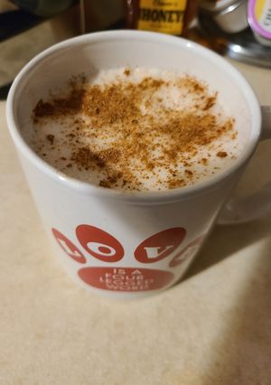 A picture of Honey vanilla Chamomile Tea Latte.