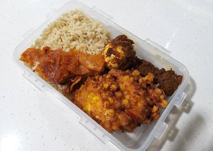 Anti Ribet, Membuat Nasi lemak/uduk rice cooker + bakwan jagung (bekal makan siang) Kekinian