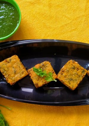 કોથમ્બીર વડી (Kothambir Vadi Recipe In Gujarati) રેસીપી મુખ્ય ફોટો