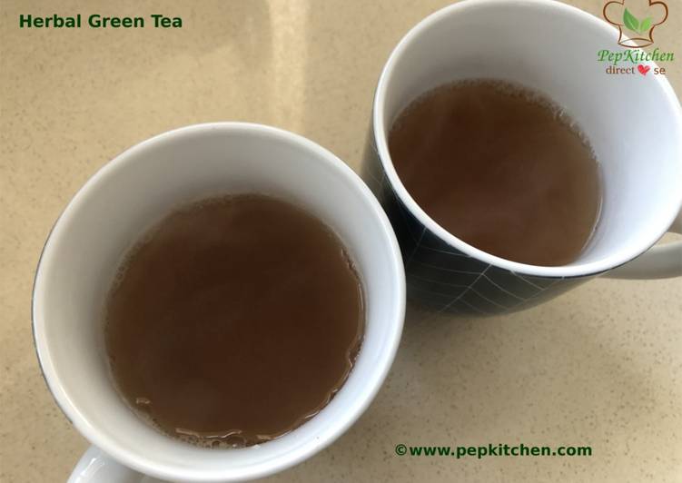 Recipe of Herbal Green Tea in 17 Minutes for Family