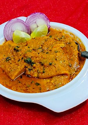 लहसूनी बेसन की सब्ज़ी(Lahsun besan ki sabzi recipe in hindi) रेसिपी मुख्य फोटो