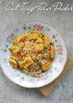 Foto resep Cah Tauge Telur Dadar