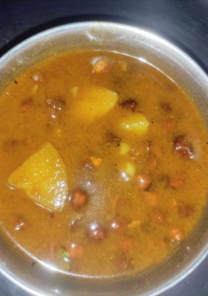 काले चने की सब्जी (Kale chane ki sabzi recipe in hindi) रेसिपी मुख्य फोटो