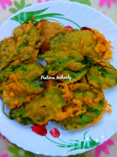 A picture of Spinach Fritters.