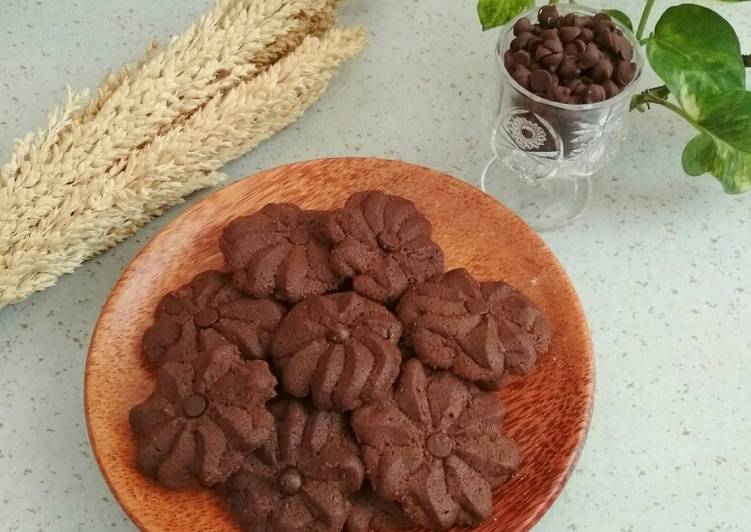 Masakan Populer Semprit Coklat Putih Telur Krenyes Yummy Mantul