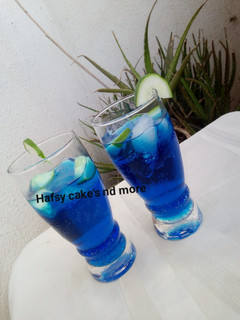 A picture of Blue Hawaii drink.