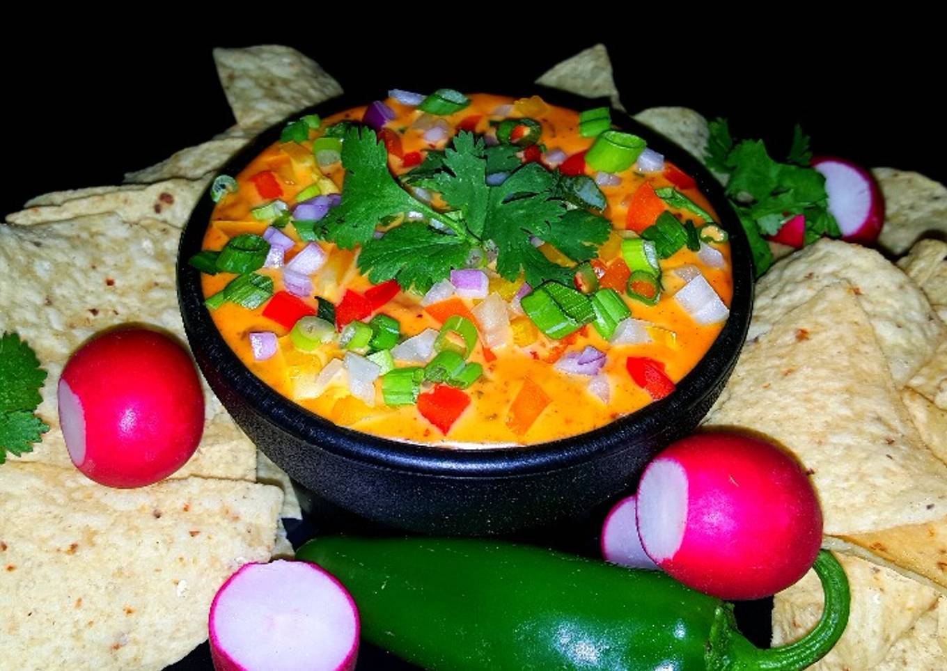 Mike's Southwestern Chili Con Queso Dip