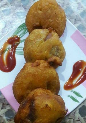 A picture of Pav pakoda.