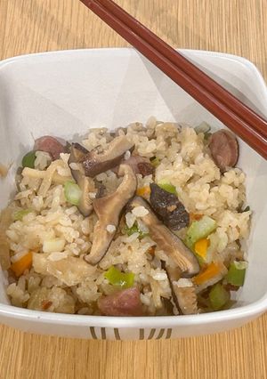 料多多之香腸蘿蔔炊飯 的食譜成品照片