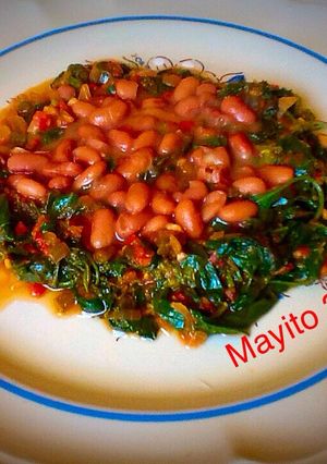 Una foto de Quelites con frijolitos
