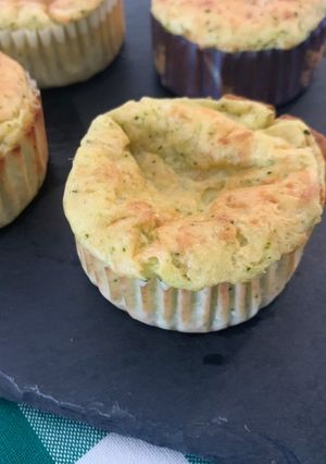 Una foto de Muffins de calabacín y parmesano en Thermomix
