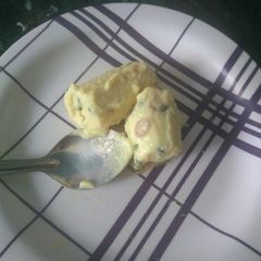 A picture of Kesar Pista Kulfi.