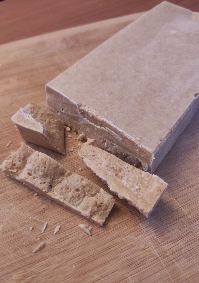 Una foto de Turrón de galleta Lotus