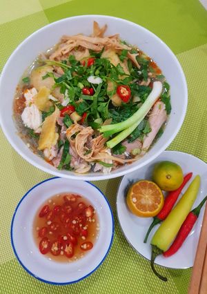 Hình của món Miến măng gà.