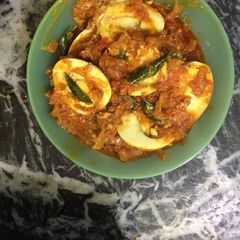 A picture of Egg masala.
