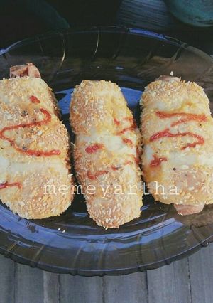 Foto resep Sausage Roll Bread (Roti Sosis Gulung). Empuk!