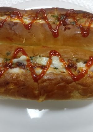 A picture of Stuffed veg hotdogs.