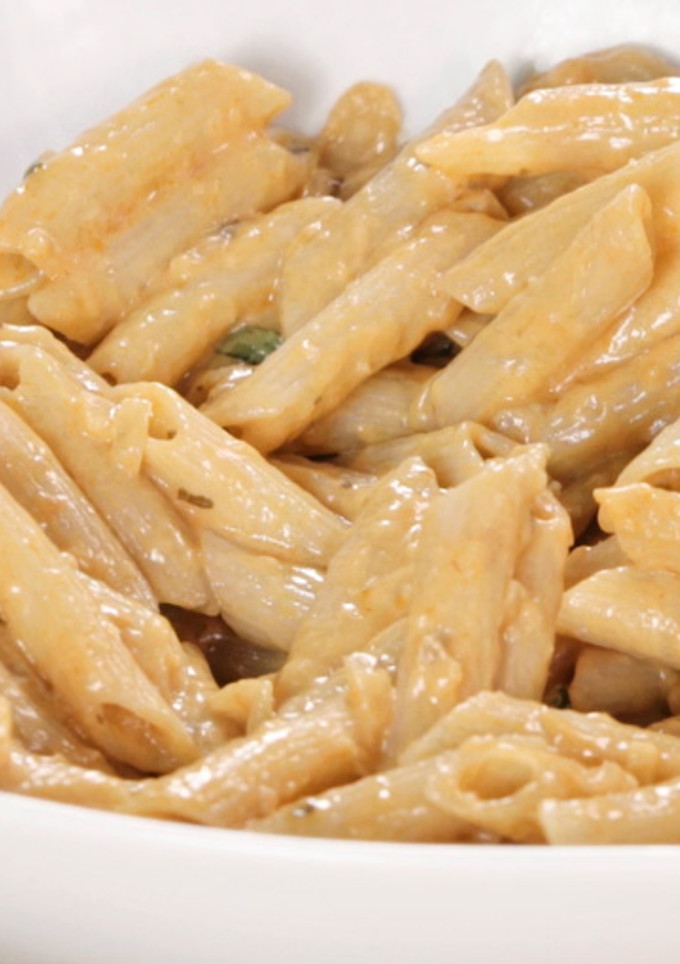 Una foto de Pasta al vodka | Quick Pasta Recipes Cooker - Lékué