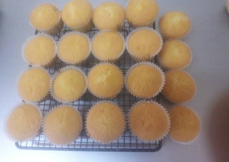 Vanilla Cupcakes
